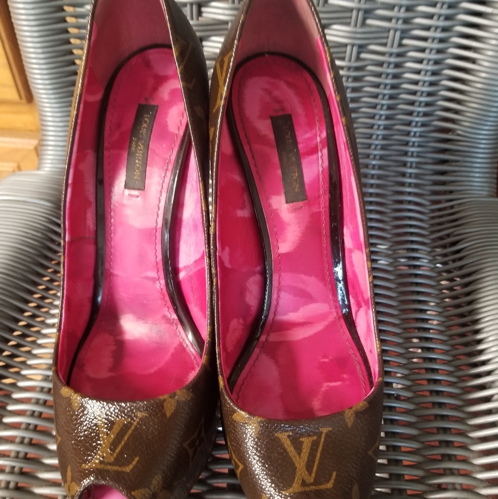 These babies are hot!! 🔥